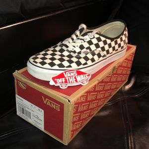Authentic checkerboard vans (Blk/Tr)